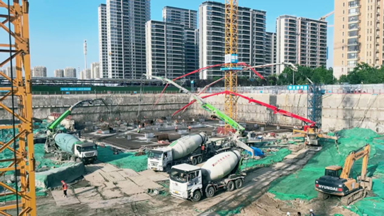 31小時，7000方！特固德商砼圓滿完成中建二局跨國區(qū)域總部集聚區(qū)項目1#樓筏板混凝土供應(yīng)任務(wù)